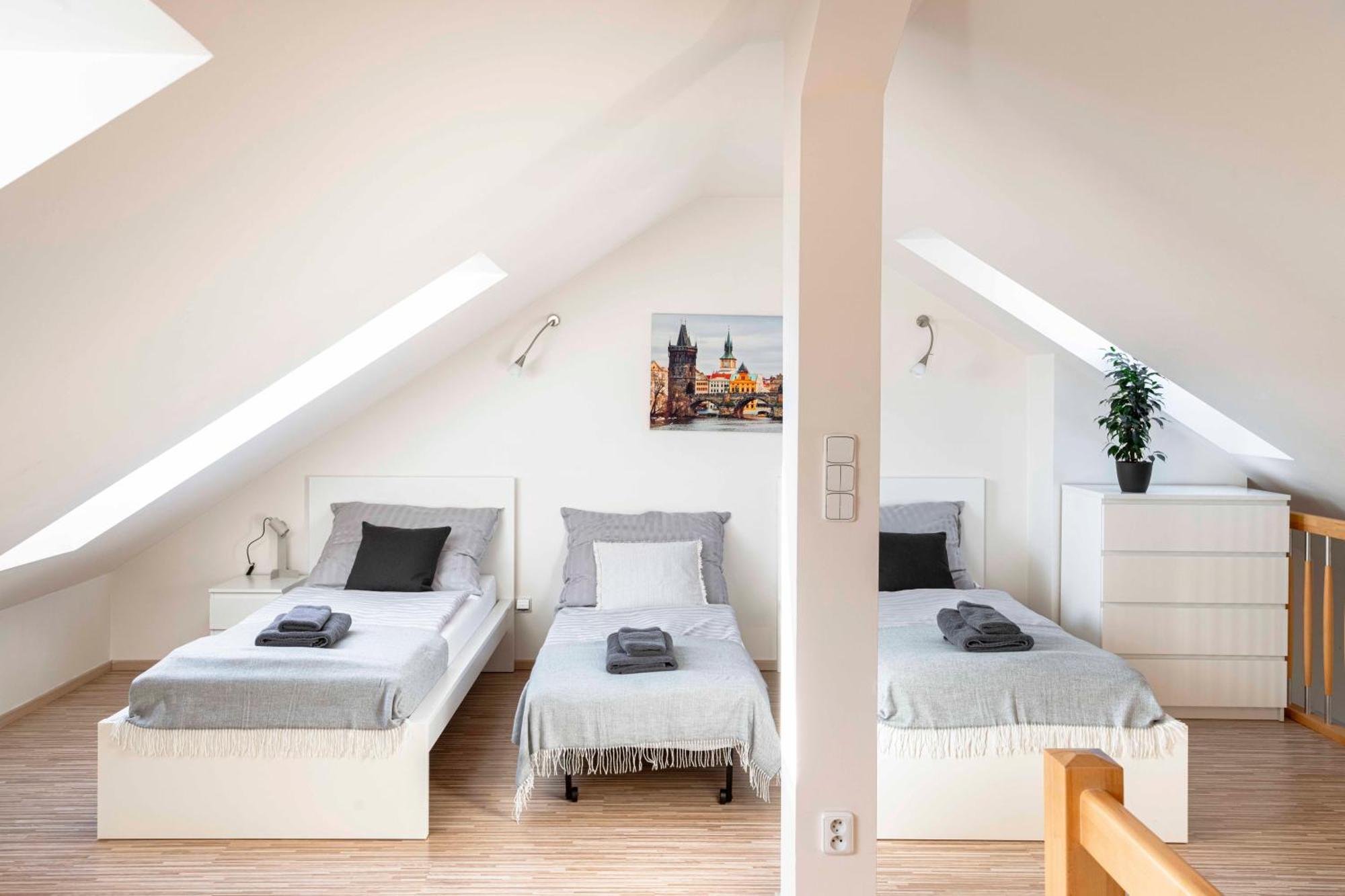 150m² 4br Duplex Near Metro & Center * Prag
